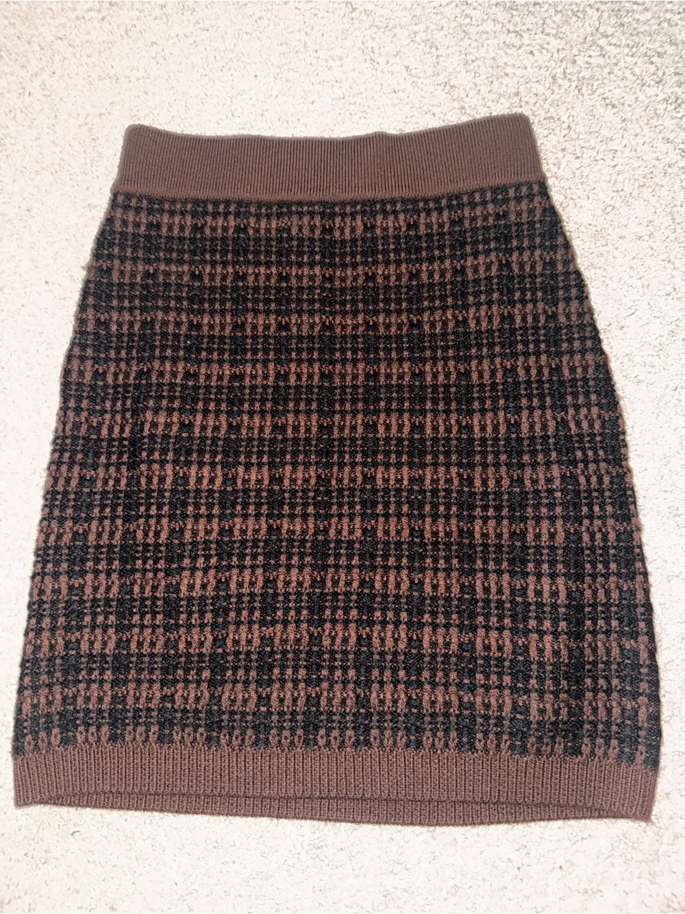 Aritzia brown and black mini skirt size xxs